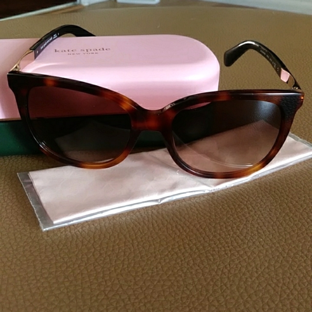 ✨HOST PICK!! ✨ NWT Kate Spade Sunglasses